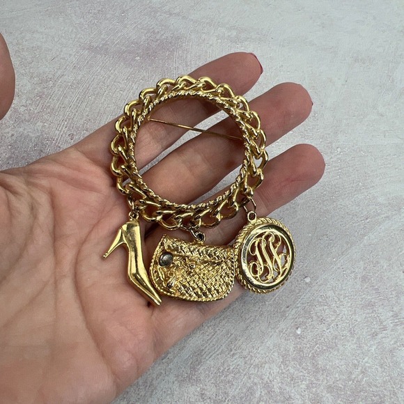 Gold‎ Tone Charm Brooch Show Purse Monogram - Picture 12 of 14